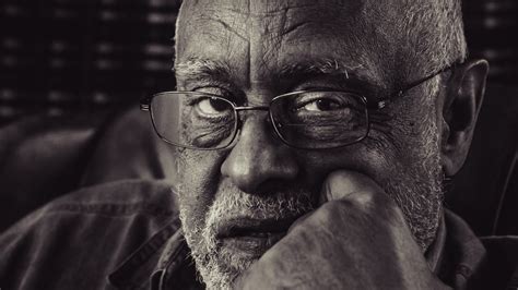  Haile Gerima: An Ethiopian Odyssey - Unraveling the Threads of Identity and Resilience Through Cinematic Vision